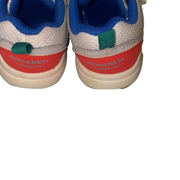 Munchkin by Stride Rite Toddler Boys Becker Athletic Sneaker kid size 8 - Picture 3 of 4